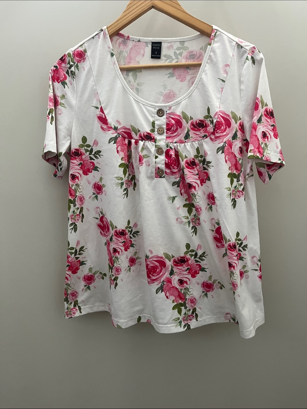 Emery Rose floral top S